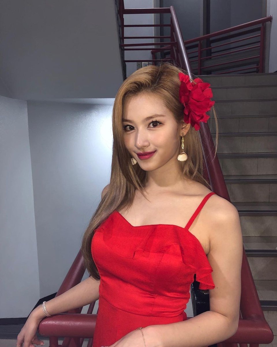 Rachel11754195's tweet photo. Twice Sana 💕

#TWICE #SANA #AlcoholFree #kpop https://t.co/tID0Rul5vf
