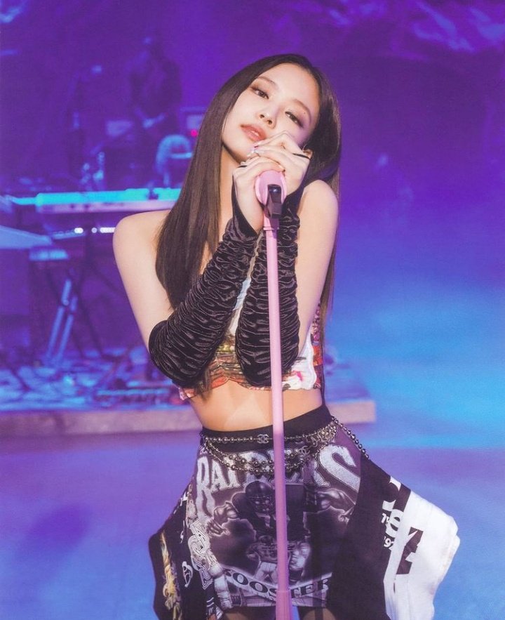 _jenniemy's tweet photo. KIM JENNIE;) https://t.co/otOoA00QkH