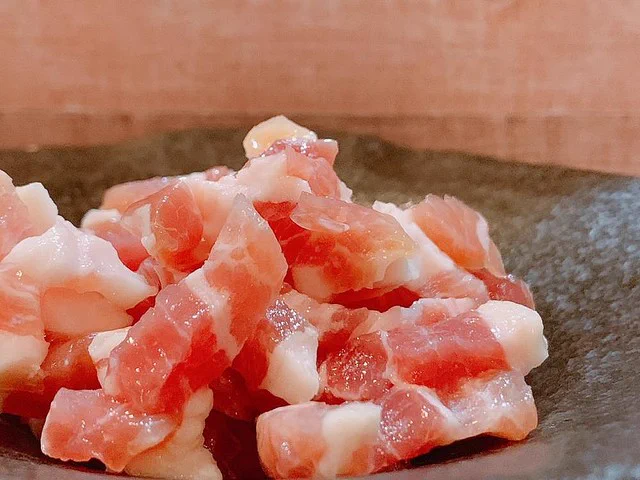カルディの生ベーコンが美味！お酒が進む味わいで話題沸騰中！