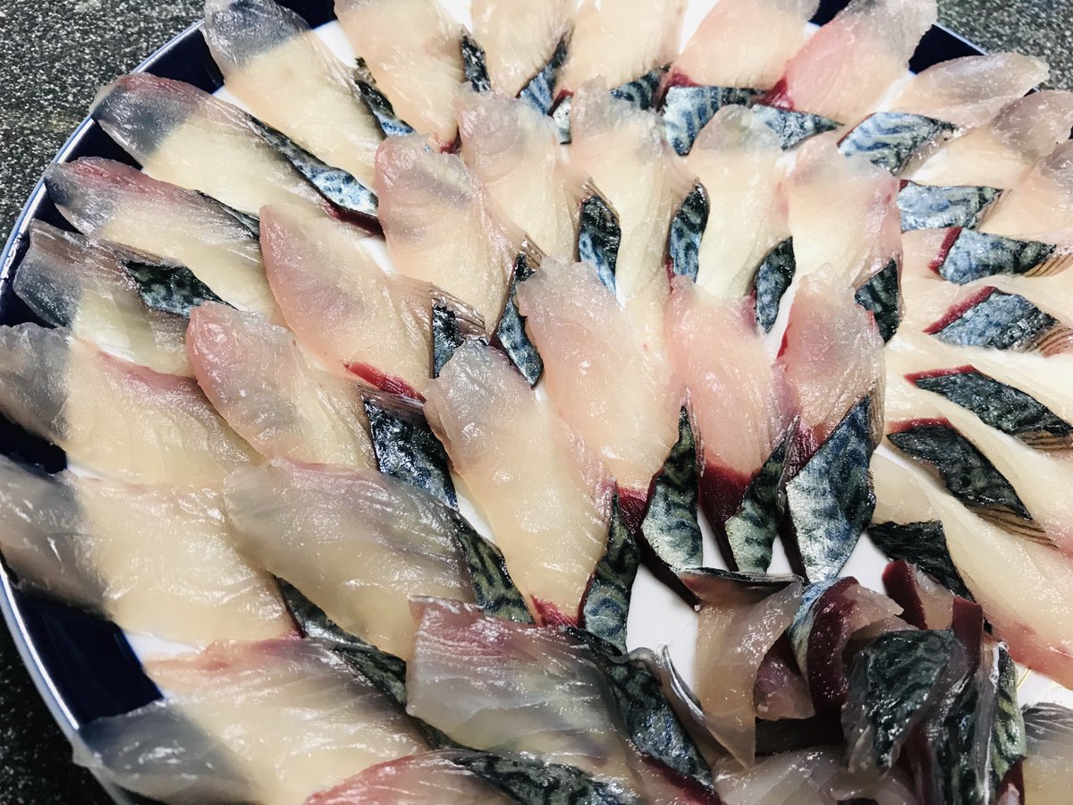アニサキスは内臓にいて 魚の死後に身に移る は誤情報 ゼロリスクは無理なのでリスクをどこまで低下させたいかという話 2ページ目 Togetter