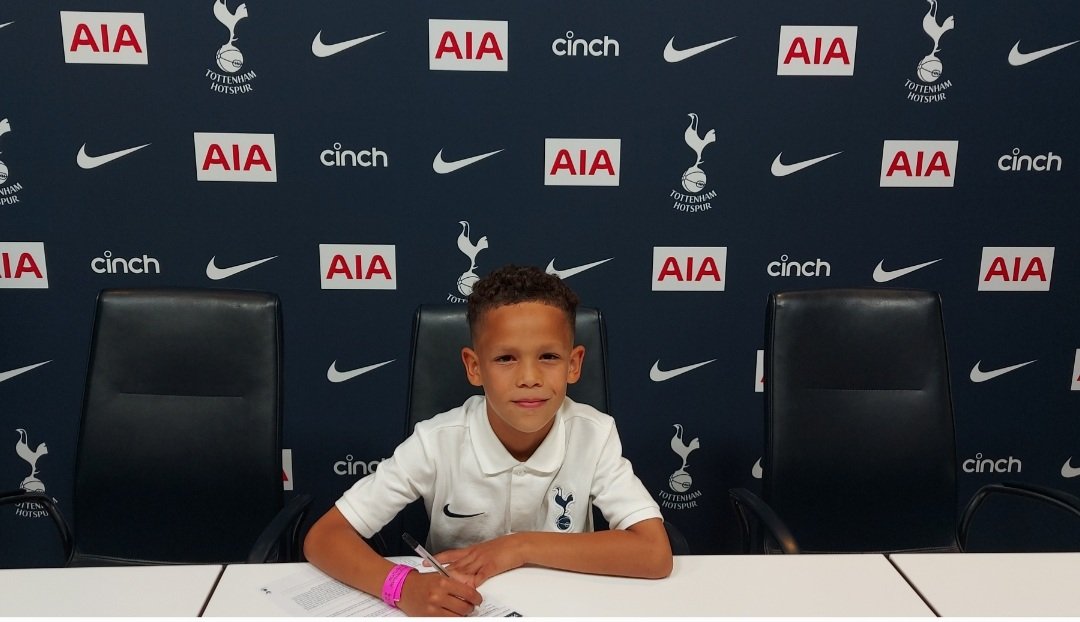 Massive congratulations to the GAFFA's son signing for <a href="/SpursOfficial/">Tottenham Hotspur</a> yesterday. #NewhamBoy  #grassrootsfootball #football #NoDaysOff