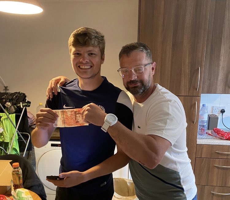 BagshotFC's tweet photo. Happy to confirm that @hanger_sam has agreed to return next season. Sam says he’s not money oriented and in it purely for the love of football and his home village #hangman #itsthatmanagain https://t.co/4CueFAdLaR