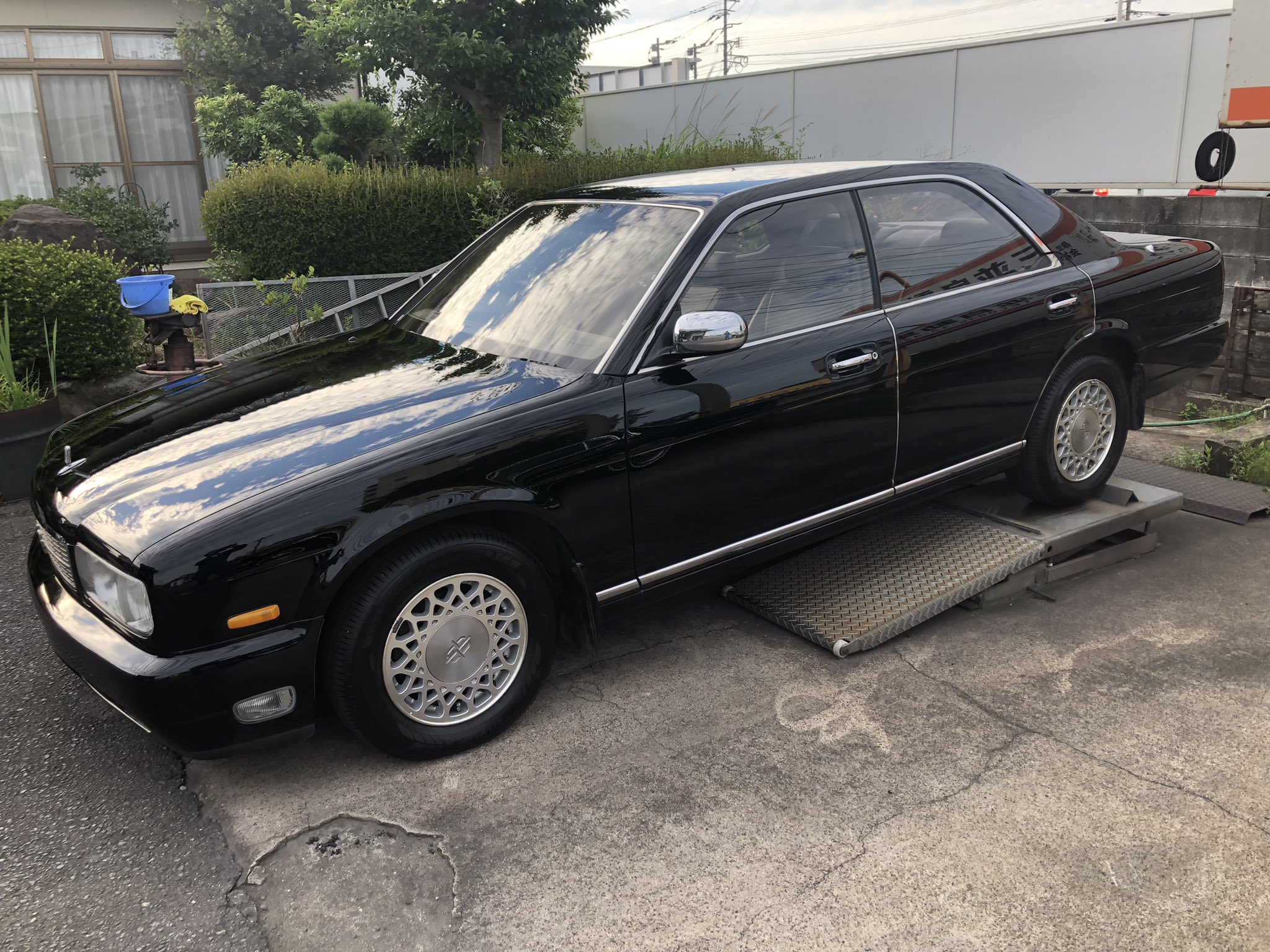 ３２セドリック 驚愕の美車!整備士さんも驚いたY32（後期型）セドリックの紹介です