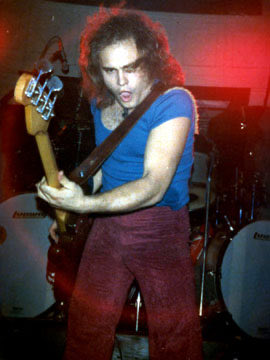 Happy 67th birthday to Michael Anthony!!  