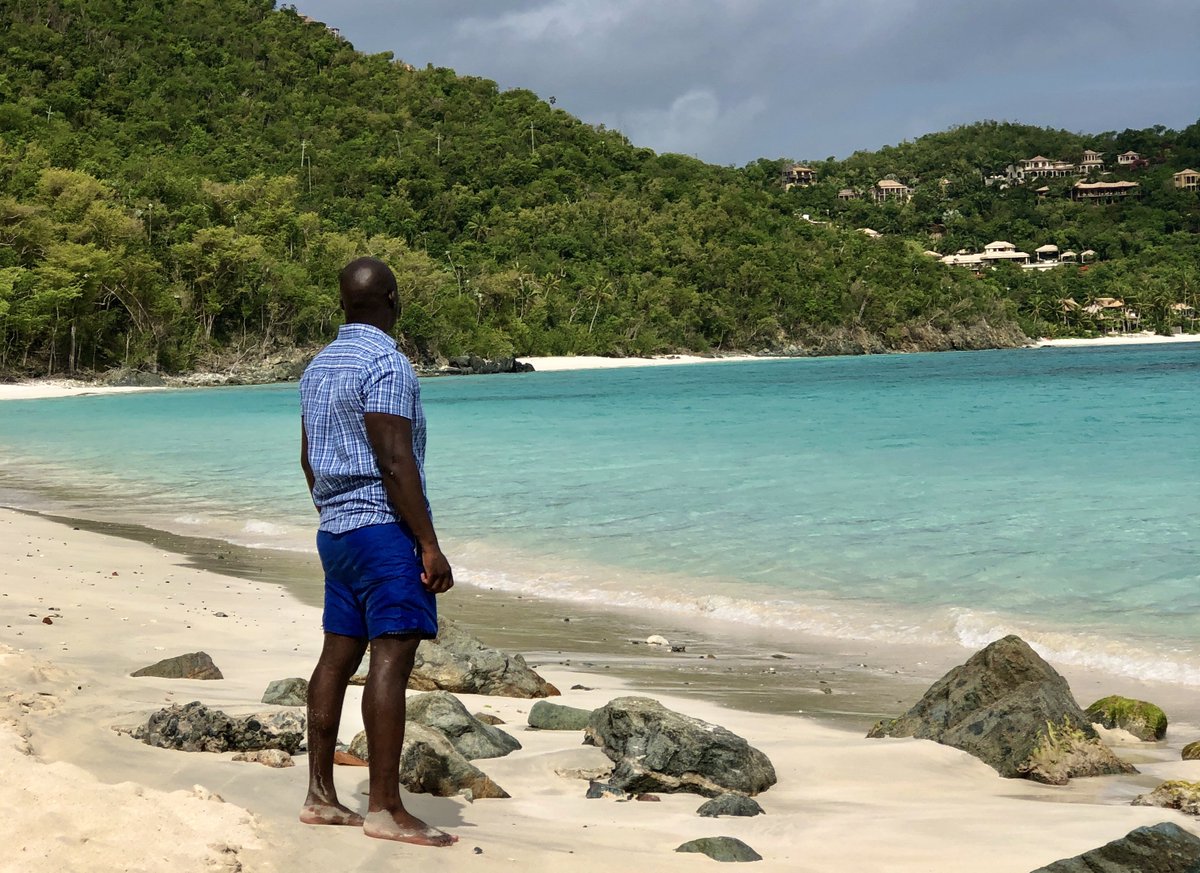 Jons_Adventures's tweet photo. Cinnamon Bay Beach, USVI https://t.co/sd7FSDFtE6