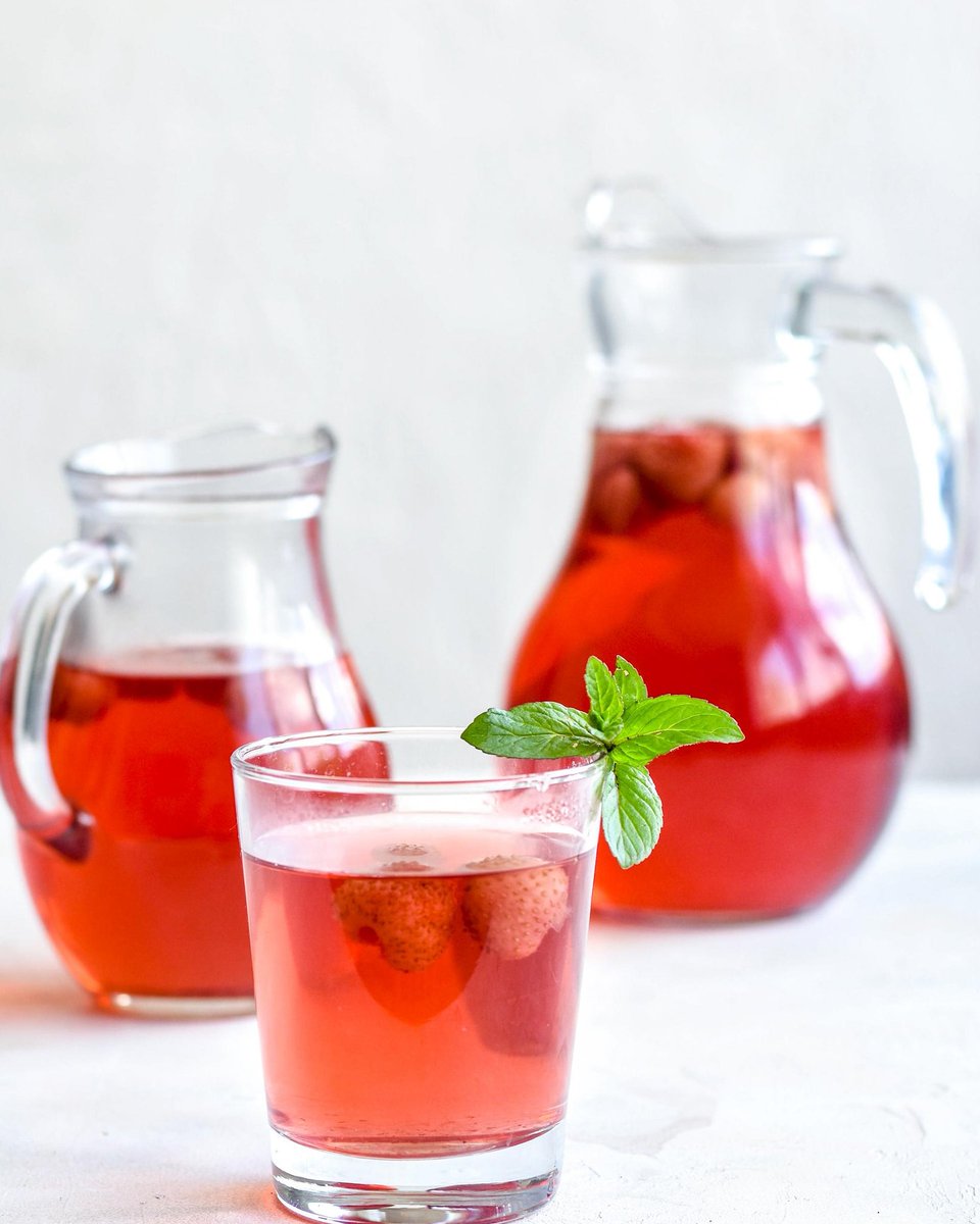 Dadlı və müxtəlif meyvələrdən hazırlanan kompotlarımız cəmi 3.00 ₼ qiymət ilə 🍹

Bakının isti havasında sizi sərinlədəcək dadı 65-də tapın ❤