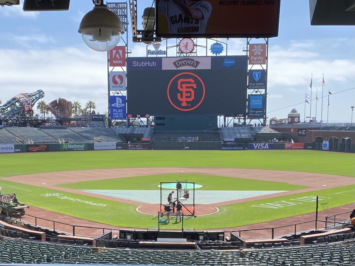 ScottLauber's tweet photo. Matt Vierling makes first major-league start for #Phillies at SFG, 4:07 pm game (Peacock/94WIP):

Williams 4
Hoskins 3
Realmuto 2
Harper 9
McCutchen 7
Bohm 5
Vierling 8
Torreyes 6
Eflin 1 https://t.co/c0eDpm1jkY
