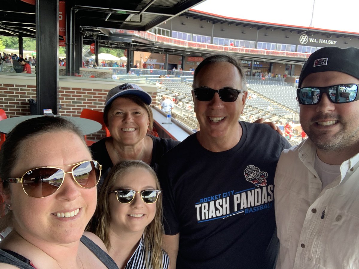 LineWifeAltman's tweet photo. Happy Father’s Day Dad! ❤️ #havingablast @trashpandas https://t.co/WbExo3hOmf