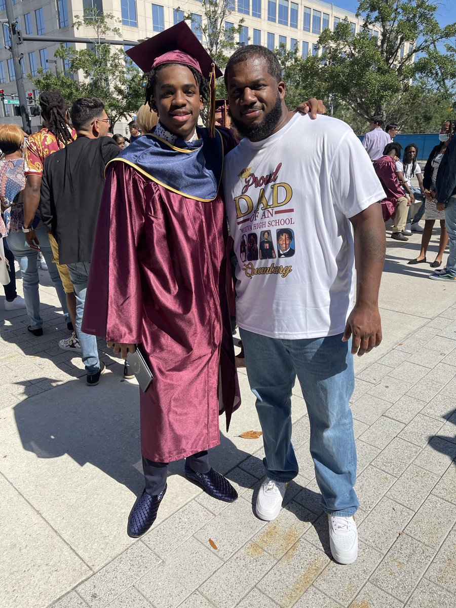 Happy Father’s Day to the main man! Love and appreciate you pops ❤️