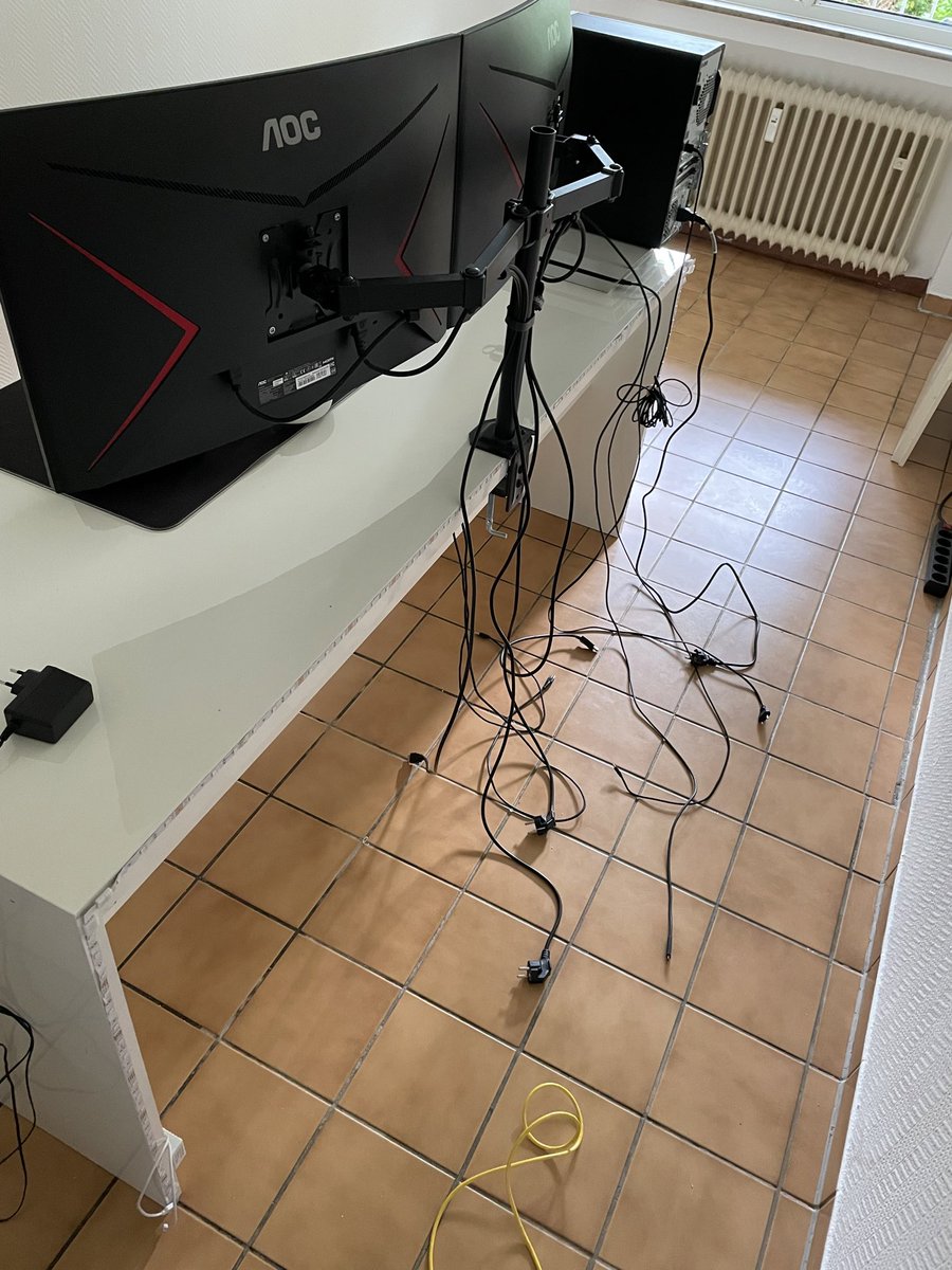Wer will das verkabeln? #umzugläuftgut