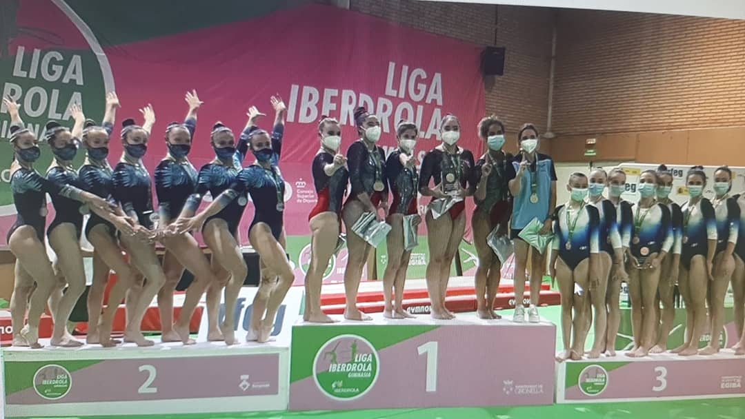 ClubXelska's tweet image. Y para poner el broche de oro al fin de semana, nuestro equipazo consiguió el primer lugar en esta primera jornada de la temporada 2021 de la Liga Iberdrola de GAF. #equipasso #orgullXelska #sangreXelska #somdeFundacioesportbalear #LigaIberdrola #LigaEspañola