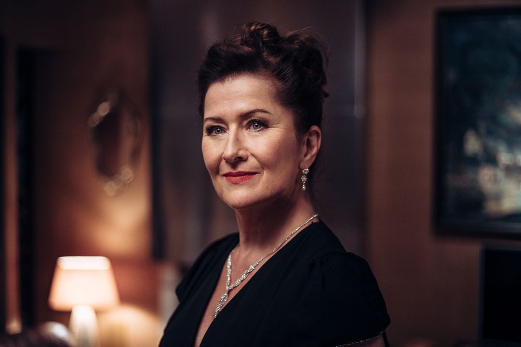 It's the battle of the matriarchs... but who will emerge victorious, #TeamHannah or #TeamDubravka?