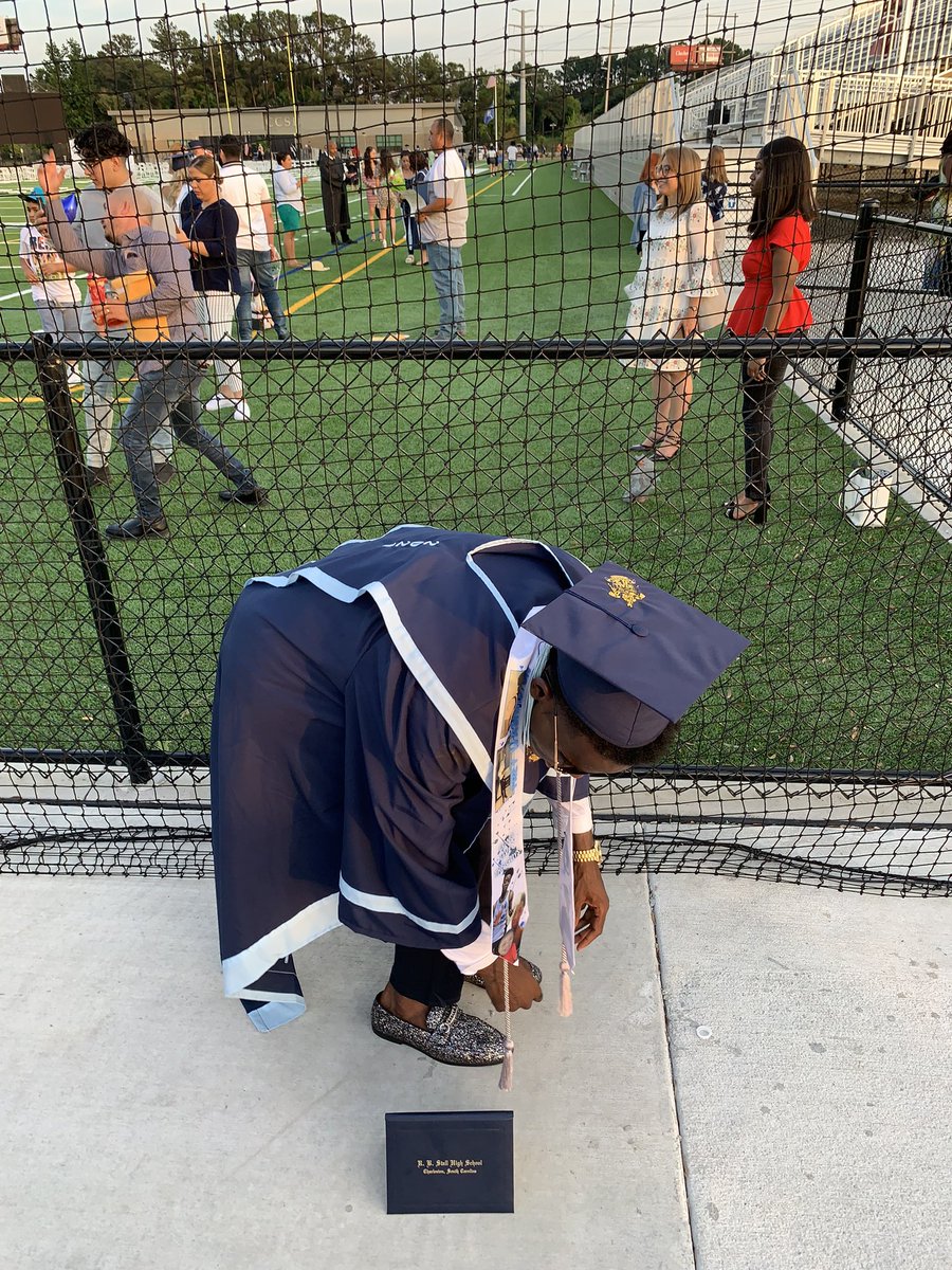 treytwotime's tweet photo. Life's a gamble, i'm playin the lotto 🎲 i'm betting it all cause i know that i got em 🤑
#BAGSECURED 🎓 #LLD5 #LLRR #LLKY ❤️ cashapp : $TreyTwoTime https://t.co/5fg0z0YSHU