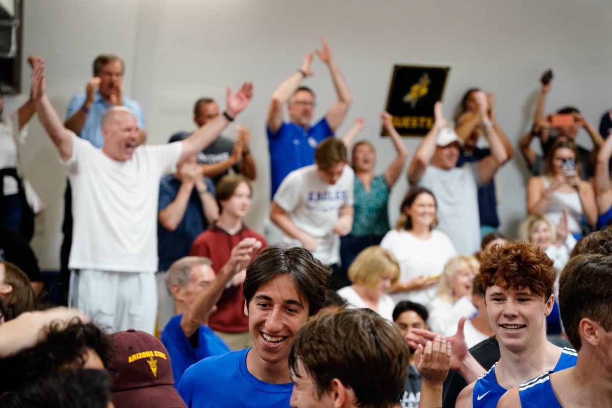 Geek0_1's tweet photo. @SMCHSBasketball 🏆 Congratulations to the Santa Margarita Eagles 2021 CIF SoCal Boys Basketball Division 2-AA Champions! Final score 66-53.

@SMCHSAthletics https://t.co/ETlldzgvhc