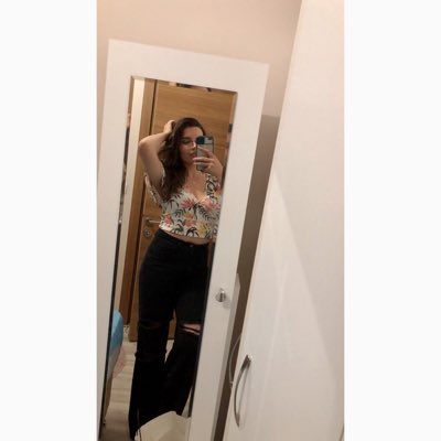 uysallbuse's tweet photo. #YeniProfilResmi https://t.co/80kO63nG8T