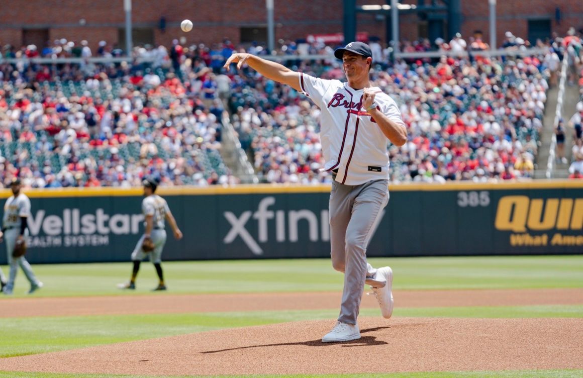 IcemanATL2's tweet photo. Pick a sport, Iceman can still ball ⚾️ https://t.co/voG17coWMm