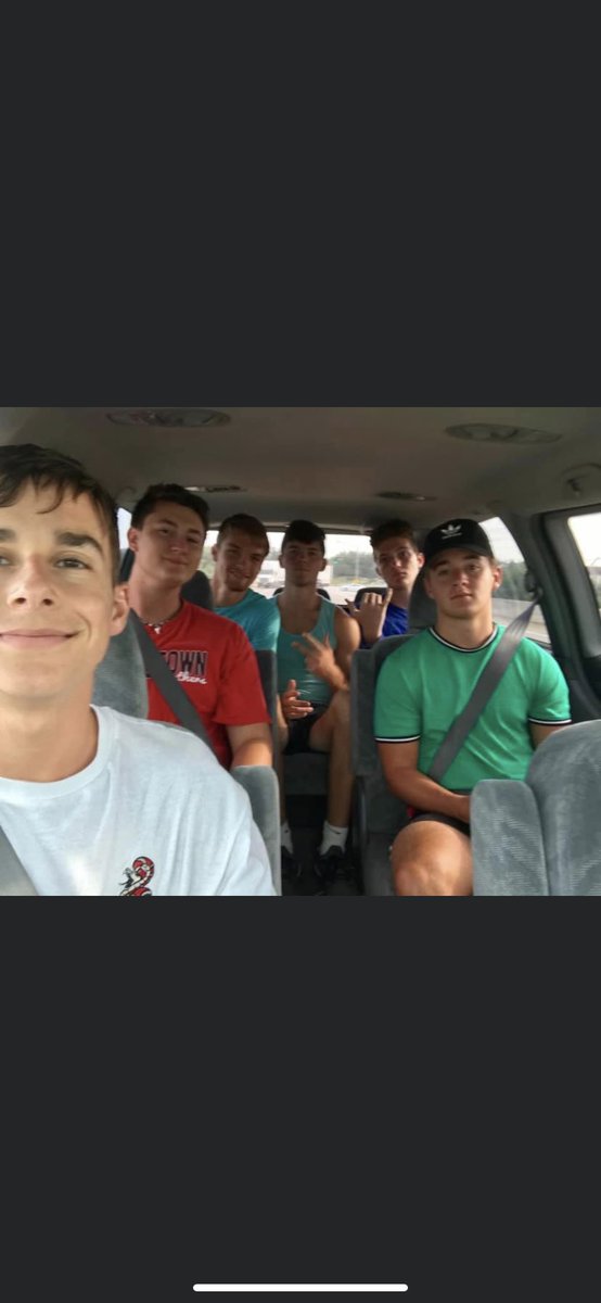 etyoder's tweet image. Family’s not just your blood, but who you’d bleed for❤️