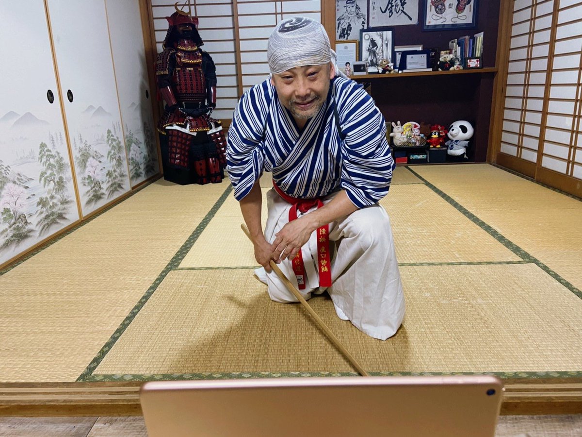 kengido_info's tweet photo. 本日は剱伎道チェコとのオンライン稽古！リクエストもあり『道』剣舞を細かく最後まで稽古出来ました。
また、一緒に演舞ができる日が本当に楽しみですね。

Děkuju 😊✨

#KENGIDO
#kengidoczech
#czech 🇨🇿
#samurai
#剱伎道
#殺陣 https://t.co/Z5YJ9sXfjK