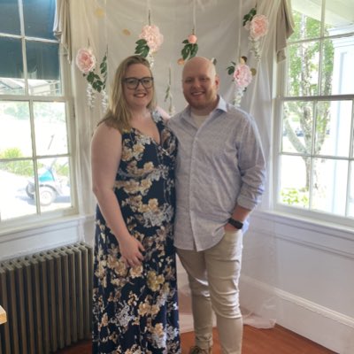 PugMom_8's tweet photo. #NewProfilePic https://t.co/lzx35WxVb5