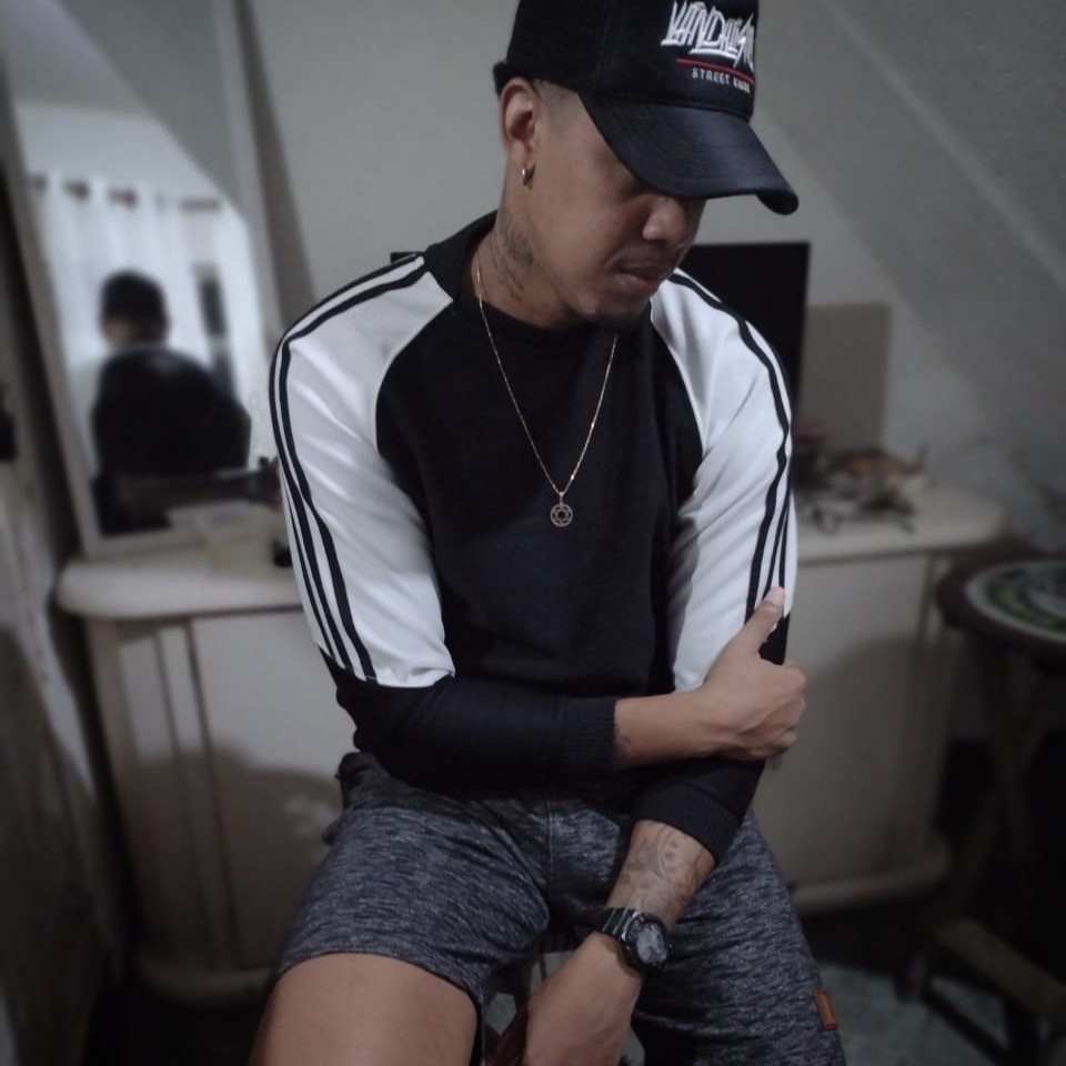 MartinsTyzer's tweet photo. No capricho!
.
.
.
.
.
#rap #trap #boobap #driil
#grimme #newschool #musica
#vida #life #vida #felicidade #tyzer
#movniag  💥💥💥 https://t.co/p8Unu0X4oA