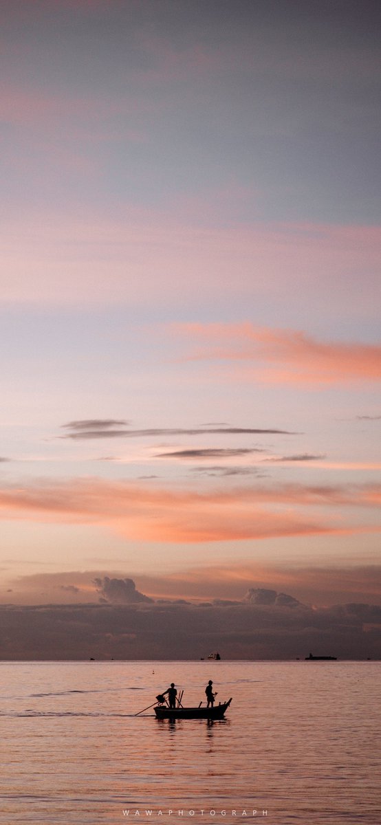 [ฝากโปรโมท] 

วันนี้มาแบ่งปัน “ท้องฟ้า” ☁️ ในมุมมองของเราให้ทุกคน เลยเอาท้องฟ้าหลายๆ แบบมาทำวอลเปเปอร์มือถือแจก ใครสนใจดูแบบเต็มๆ ไปเซฟรูปได้จากเพจเราเลย

fb: facebook.com/65275807155429…

#แจกวอลเปเปอร์ #แจกwallpaper #ท้องฟ้า #wawaphoto