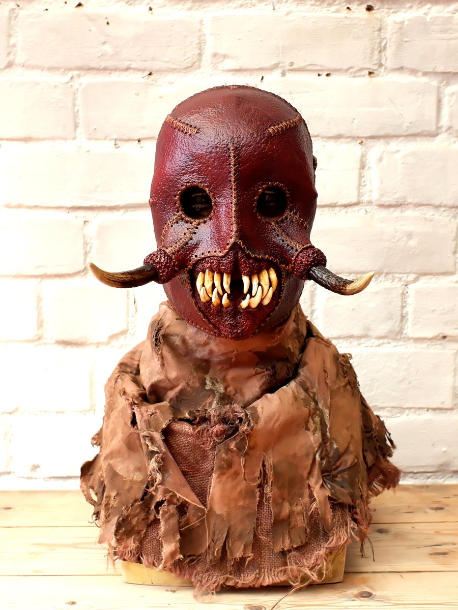 EmpiricEmporium's tweet photo. Handmade Leather Mask, Horned Mask, Blood Starved, "Varagroth"
https://t.co/eqHSs3DF0V
https://t.co/Ib8fVBu7Kf
https://t.co/vzq5SdjHRK
https://t.co/iDMqlhXabu
#handmademask #traditionalmask #leathermask #horrormask #cosplaymask #mask #horror #skinmask #leathercraft #demonmask https://t.co/rrsXPuV4Ja