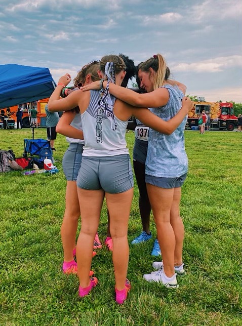 CoachRems_OHSPE's tweet photo. Great way to end the season and a very long year. The girls placed third at States and were one point from second. First place finish in the 4x8 and Third in the 4x2. Congrats to our seniors on their last race! We will miss them 🐻❤ https://t.co/fnGcHaKV1C