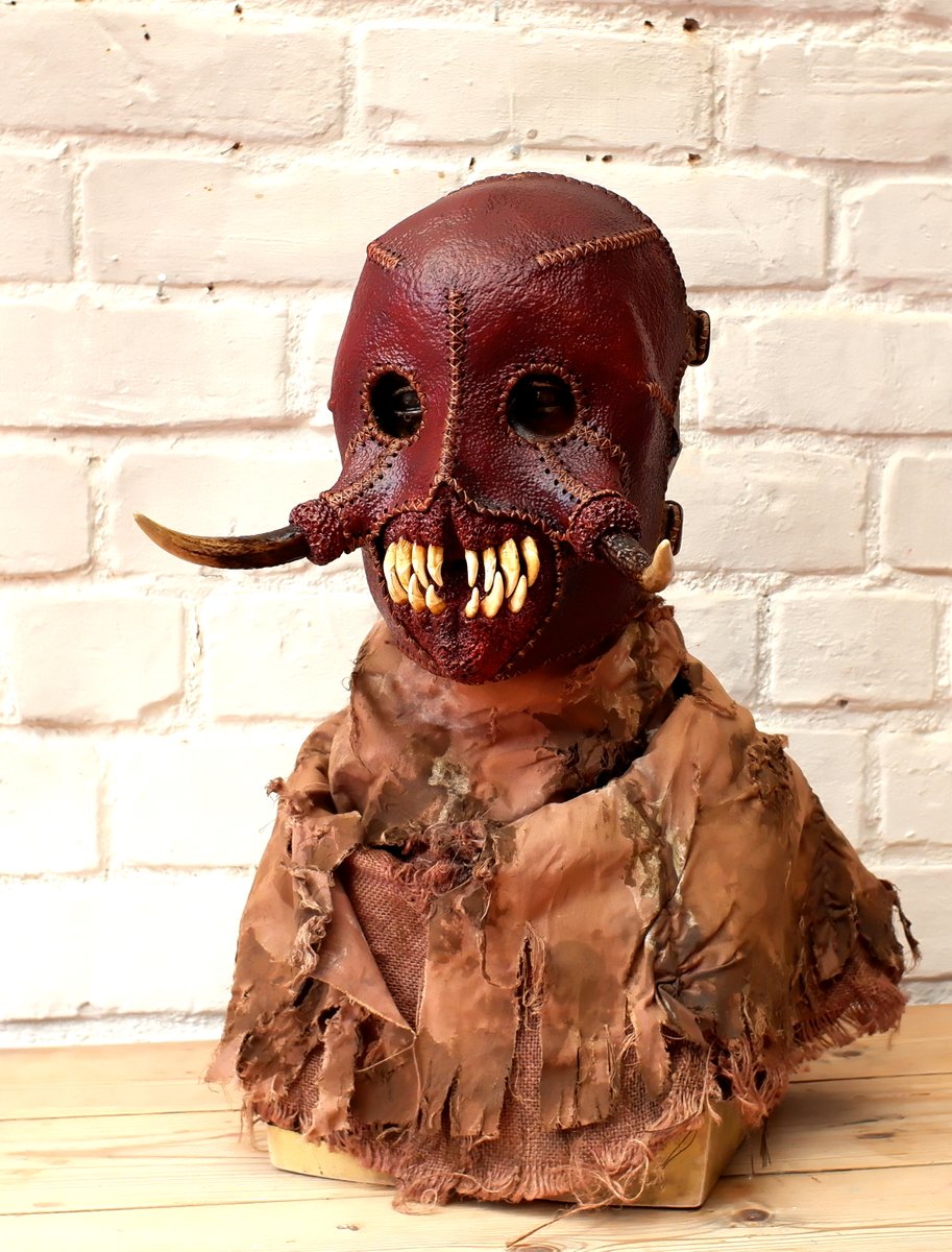 EmpiricEmporium's tweet photo. Handmade Leather Mask, Horned Mask, Blood Starved, "Varagroth"
https://t.co/eqHSs3DF0V
https://t.co/Ib8fVBu7Kf
https://t.co/vzq5SdjHRK
https://t.co/iDMqlhXabu
#handmademask #traditionalmask #leathermask #horrormask #cosplaymask #mask #horror #skinmask #leathercraft #demonmask https://t.co/rrsXPuV4Ja