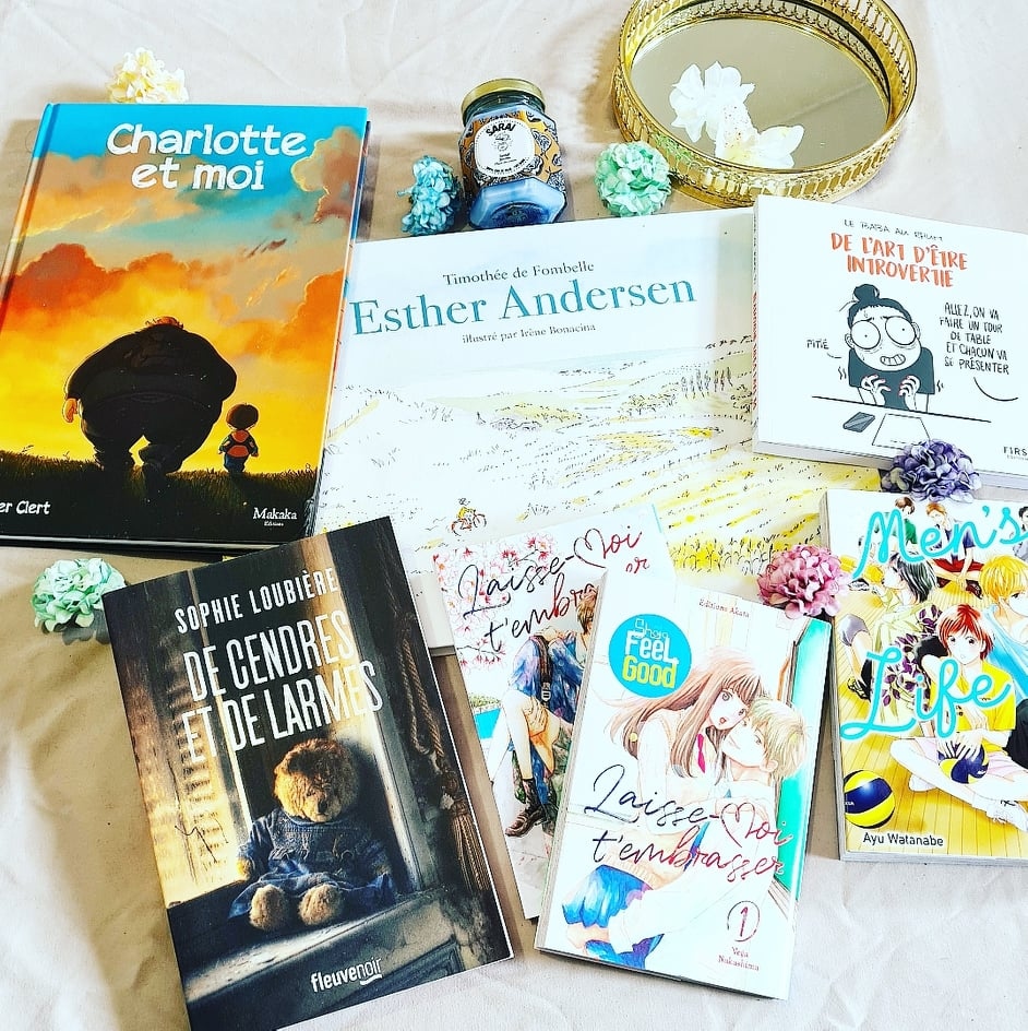 VibrationLitter's tweet photo. ♡ Avez-vous ajouté des ouvrages à votre pile à lire cette semaine ?
☆ J'espère que vous passez tous un excellent dimanche rempli de belles lectures !
#inmymailbox #mailbox #bookstagram #bookhaul #haul #livre #livres #book #books #bookstagram #bookstagramfr https://t.co/Px665g03hL