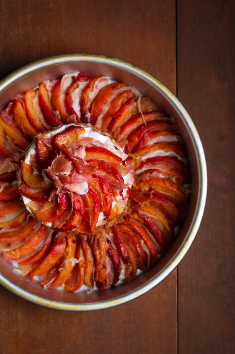LaBeardedLady's tweet photo. Honey Roasted Peach &amp; Prosciutto Camembert 🍯🍑

https://t.co/IdByPcyH3w

Prepare your taste buds for a happy ending! 🤤

#LaBeardedLady @BarrHillGin #barrhill #caledoniaspirits #camembert #peach #honey #rawhoney #foodporn #foodie #AldiHaul https://t.co/QASRNfyHQG