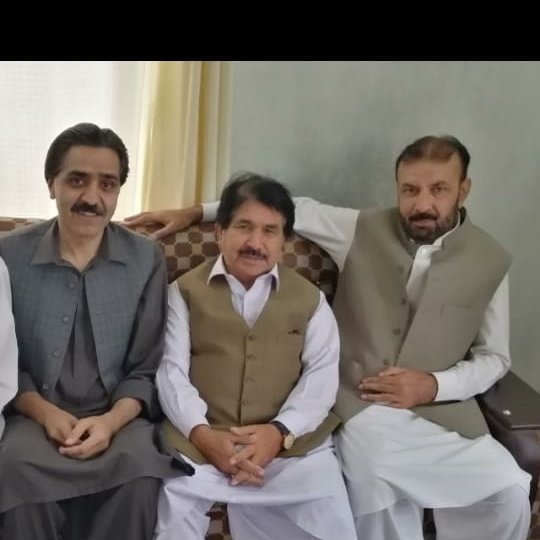 TuriNaeem's tweet photo. ېه د وطن غمه ما اوخوړې ،که تا اوخوړم 
چه سود دې چاته رسي ما ته دې تاوان پاتې دې
سايل صېب
Celebrating Sail saib day. https://t.co/7zYLNFqVfN
