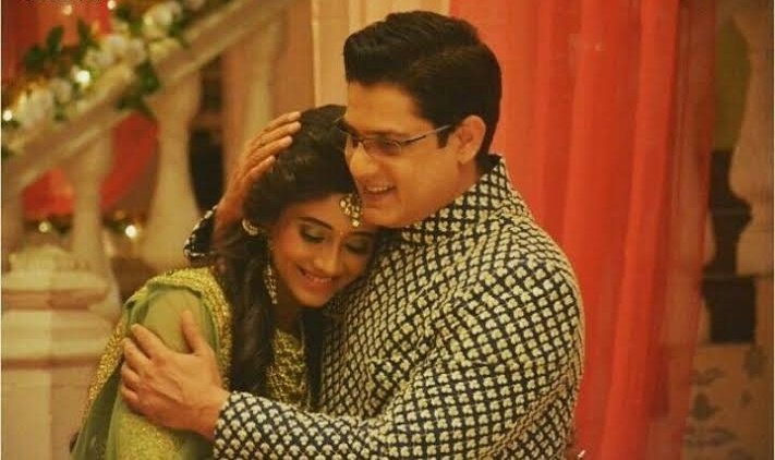 snowdew91's tweet photo. Naitik-Naira & Abba-Sai the love between a father & daughter was beautifully depicted in these serials & I loved them both.👌❤️
#Paira
#GhumHaiKisikeyPyaarMeiin https://t.co/F5MxnsAjbY