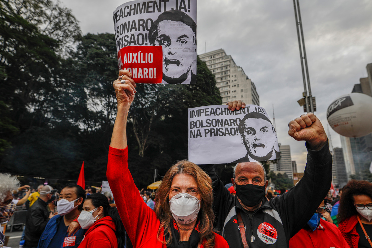 As Brazil tops 500K COVID deaths, protests rage against Jair Bolsonaro