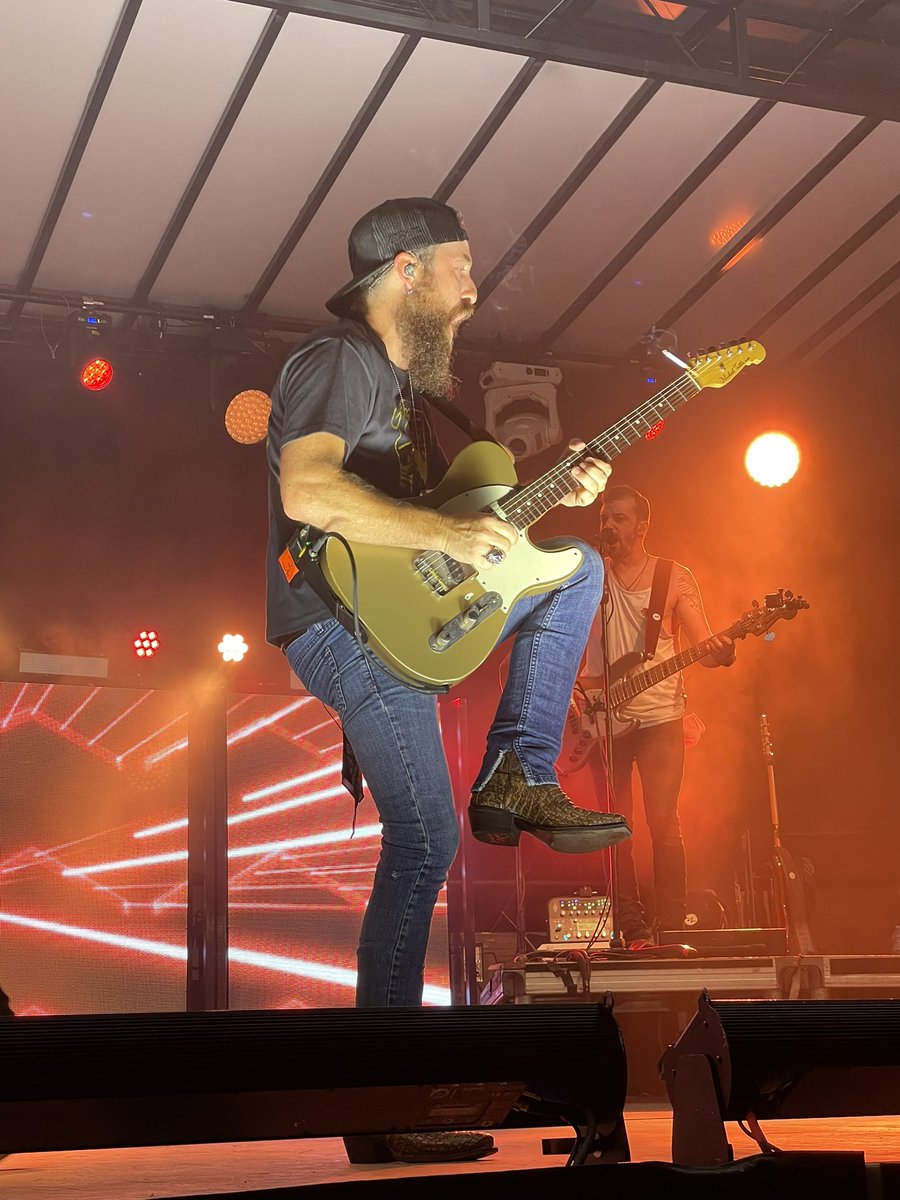 Laura Mathis tweet media