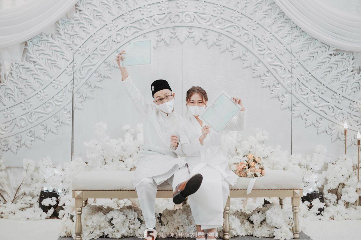 itseeeelaine's tweet photo. 11 years later; now we’re here. ♥️💍 https://t.co/8DKyVj6845