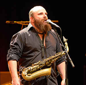 Ce soir <a href="/newmorning/">New Morning Paris</a> #concert Emmanuel Bex tout le #groove #blues et #rock de l’album Round’ Rock avec son trio Bex’tet + Thomas de Pourquery <a href="/tdepourquery/">Thomas de Pourquery</a> <a href="/letriton1/">Le Triton</a> <a href="/Coloreprod/">Colore</a>