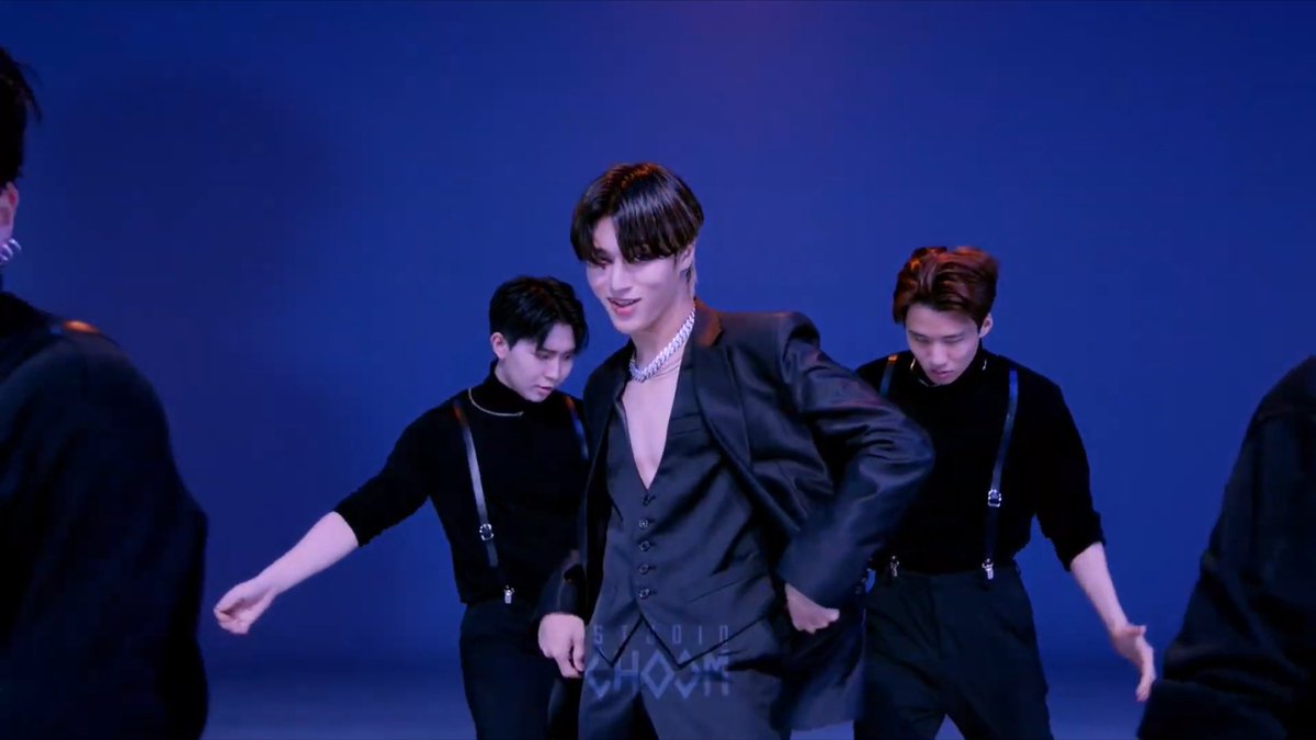 Thanatiny✧゜| tweet media