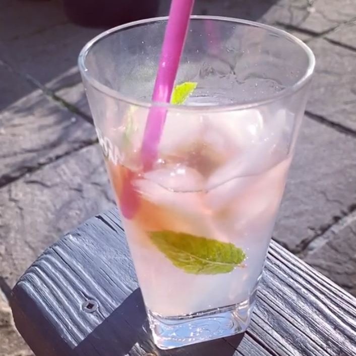 KinsaleMeadCo's tweet photo. Pretty in Pink Mead Cocktail, inspired by the sweet scented lemon groves of Sicily. Easy-to-make and totes delish, this tipple will have you licking your lips & pouring more with Hazy Summer Mead, pink gin & Sicilian lemonade
Recipe https://t.co/jwO8zyU9Cy #askformead #lush https://t.co/TU1w1PC5OS