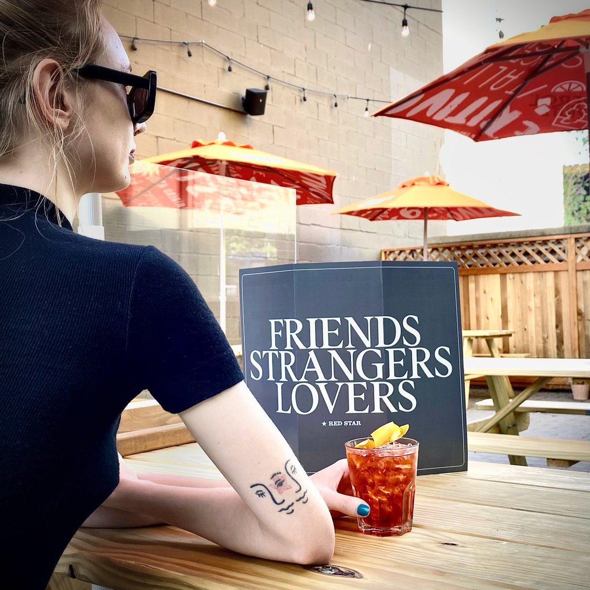 Red Star tweet media