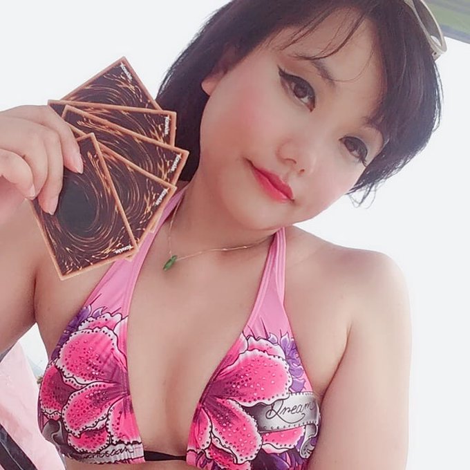 Too hot for streaming :) enjoy #beach #yugioh #vacation :ppp https://t.co/sJbhZz2m79<a href="/tag/beach"class="tags">#beach</a><a href="/tag/yugioh"class="tags">#yugioh</a><a href="/tag/vacation"class="tags"><span>#vacation</span></a>