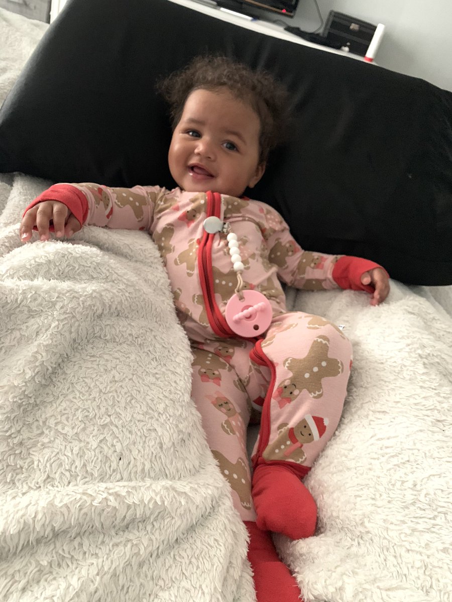 EColeman360's tweet photo. My girl 💕🙏🏿 https://t.co/d9pJQZOfnk