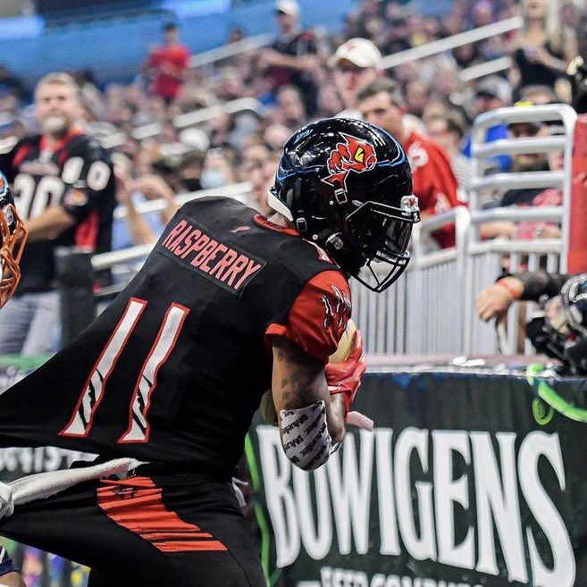 PhenomBrand's tweet photo. Phenom tough. π€
#HypeSpeed Uniform System
#Phenom x @PredatorsNAL https://t.co/5JL20Dmglu