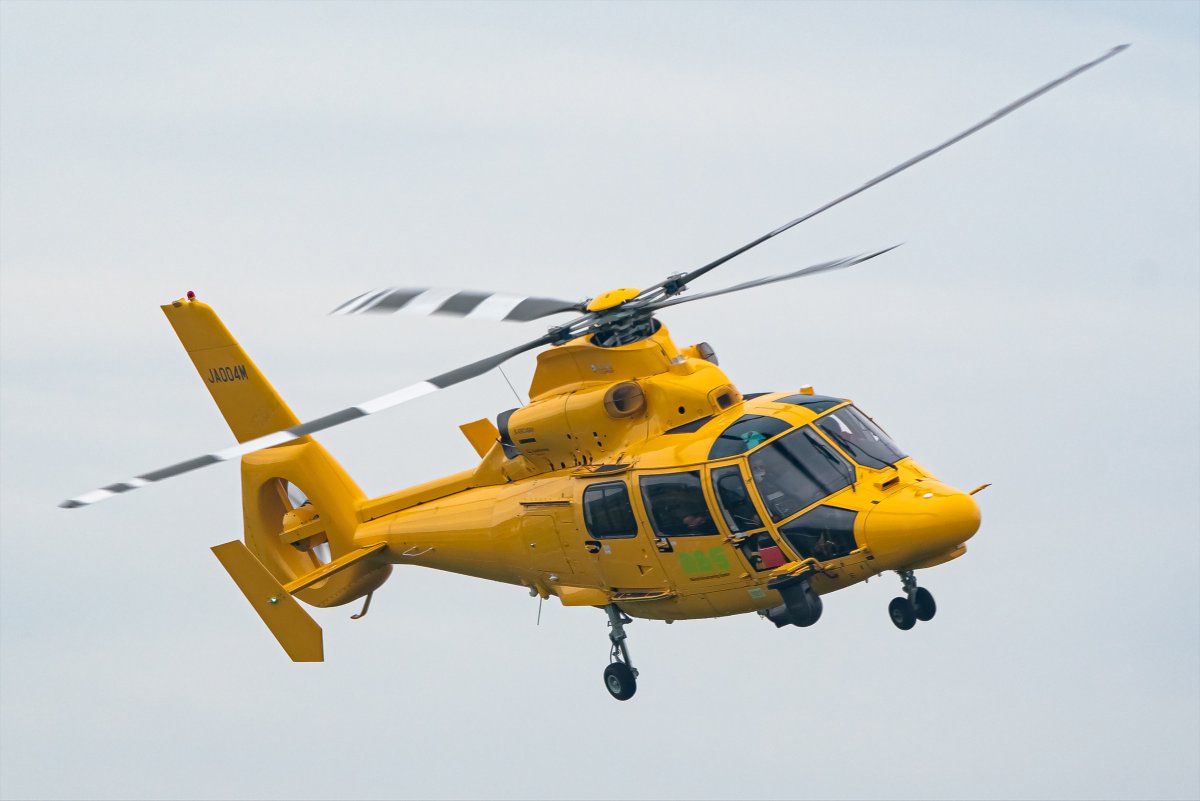 21/6/12 Yao Airport Aero Asahi Eurocopter AS365N3 JA004M 報道ヘリ