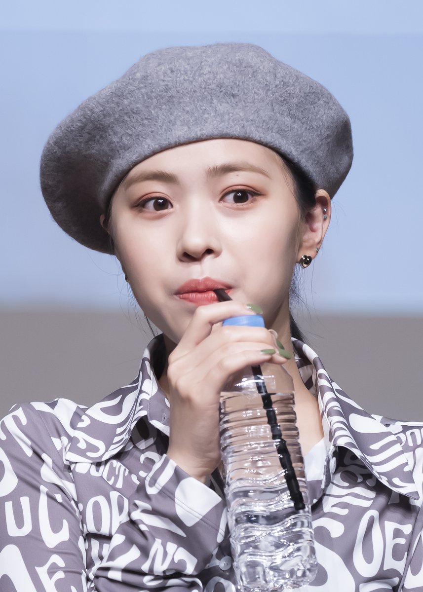 빈털터리 tweet media