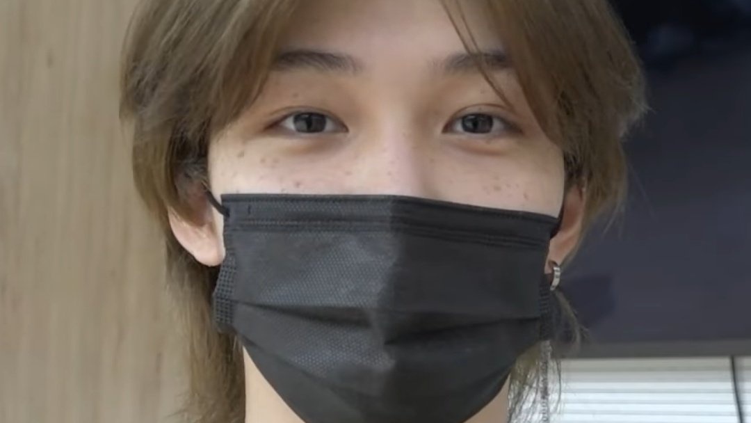 LIXB3RRY's tweet photo. "Felix's freckles are beautiful" 
- bang chan https://t.co/DiOaW3r4x3