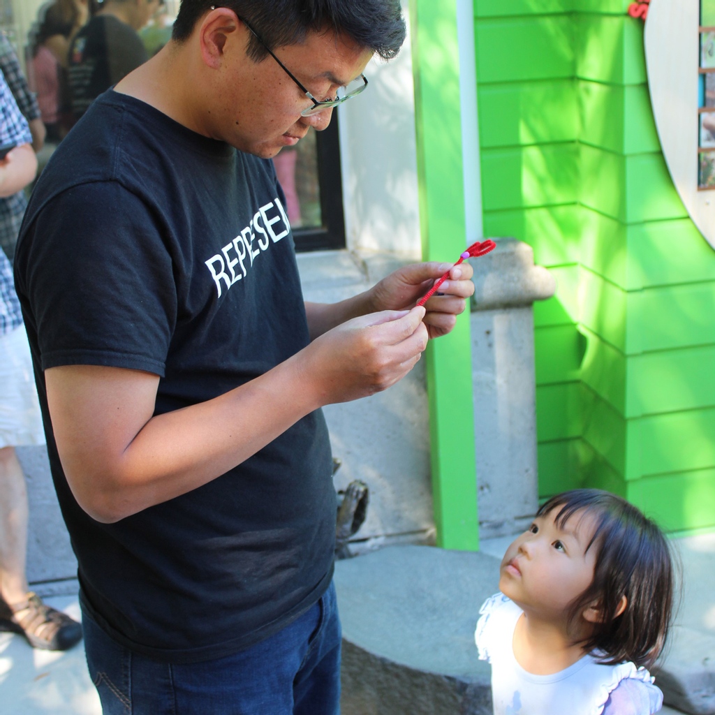 KidsQuestCM's tweet image. 💘Happy Father's Day to those that uplift, guide us forward, and love with all their might. Those we have lost and those who have become father figures, today we celebrate each and every one of you.

#fathersday2021 #kidsquestmuseum