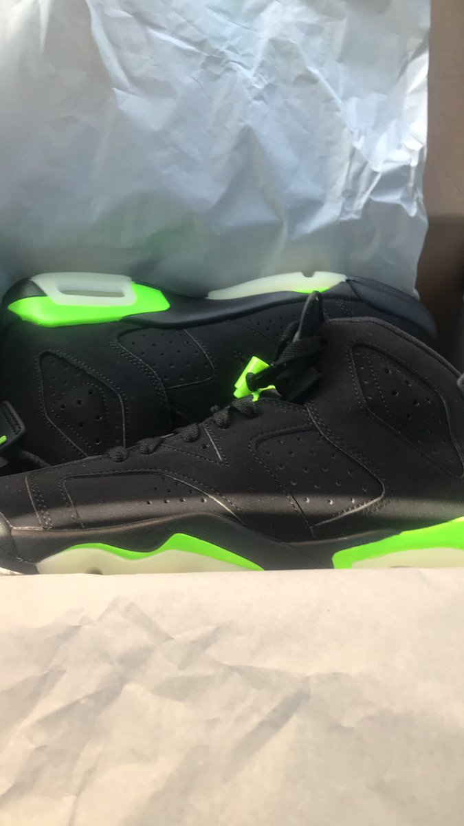 femfever's tweet photo. $250-350 
7 &amp; 7.5 brand new https://t.co/js0aHjXNjZ