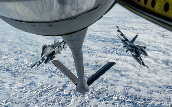 NORADCommand's tweet photo. #NORAD is increasingly integrating its bi-national operations with other commands and allied forces around the globe to enhance our deterrence posture and prevent any attack on Canada and the United States. #AMALGAMDART https://t.co/8f9c20CvNn