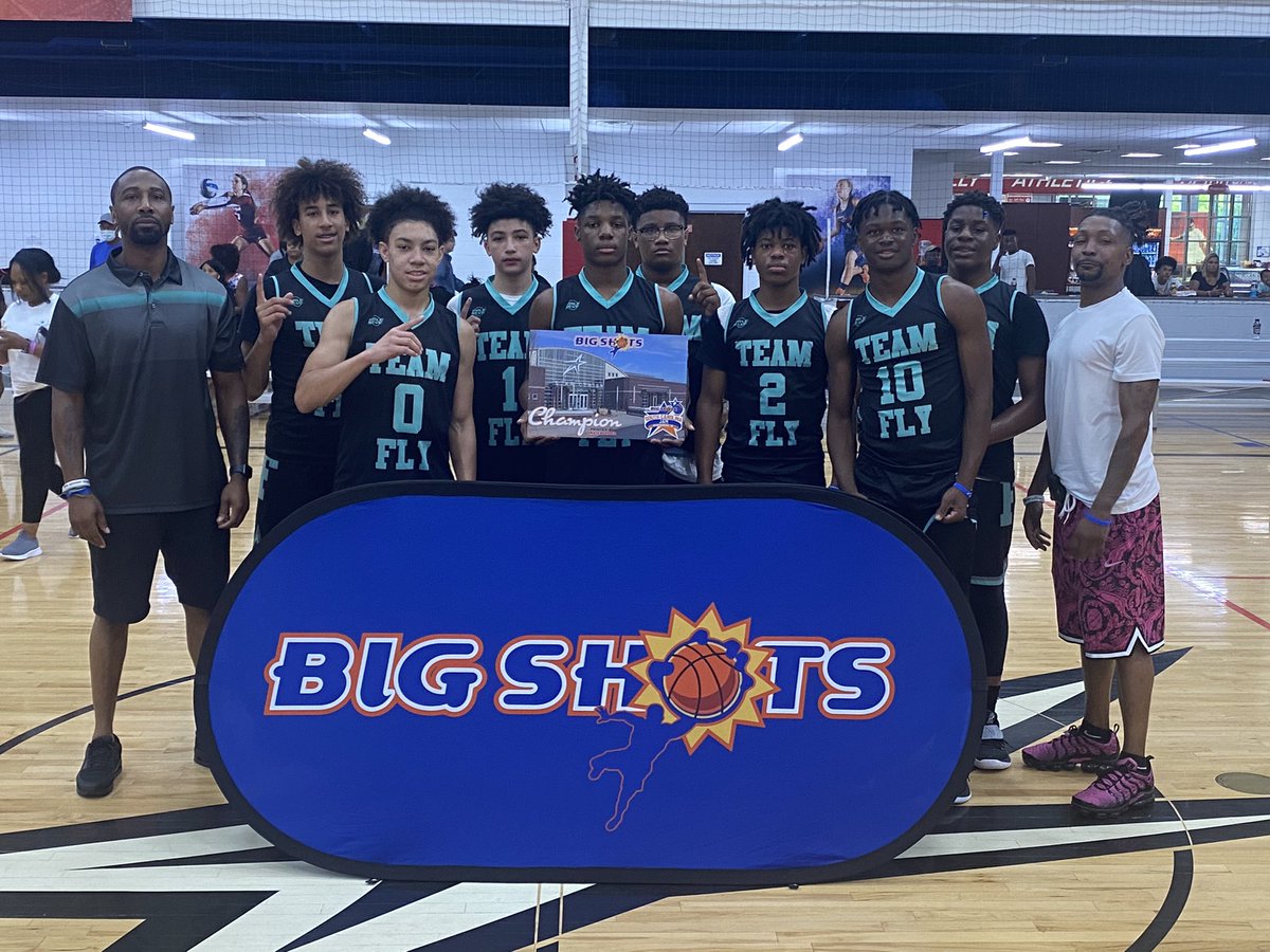 BigShotsGlobal's tweet photo. #BIGSHOTS #SCJam

14U Gold Championship

Champions:  Team FLY 2025 - 56

Most Oustanding Player: #24 Yohance Connor - 20 pts

Runner Up: Carolina Heights 2026 - 46 https://t.co/re99bXmw2S