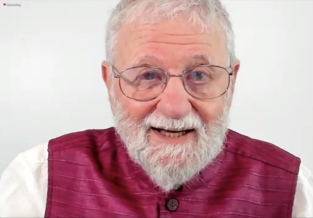 merinmjacob's tweet photo. So happy to hear @jnd1er himself address us! One thing he mentioned that struck a chord with me was how curiosity drives creativity and sometimes the most important insights come from the most unexpected places.
#DonNorman #FatherofUX
#DesignUpForACause https://t.co/fHWuqupoaI